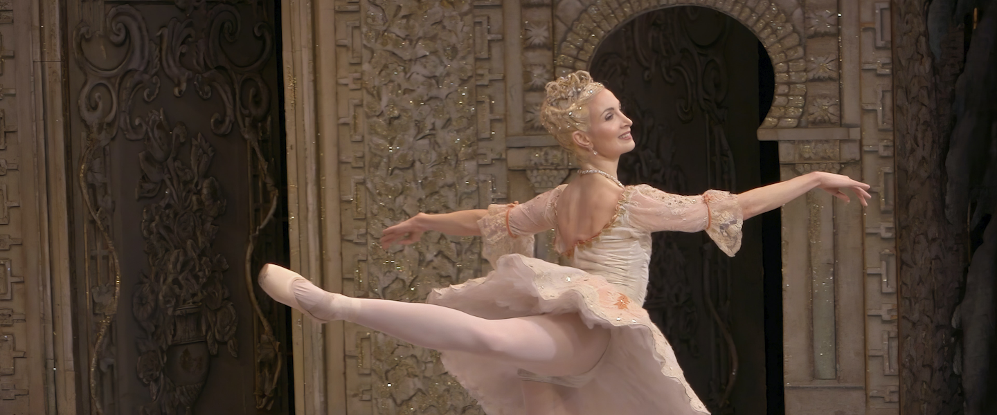 The Nutcracker (2016): Introduction